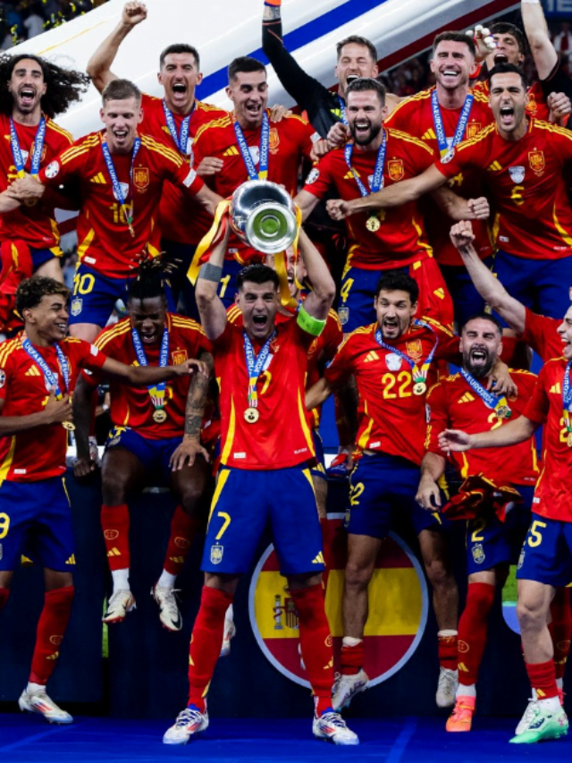 Spain Lifting Euro 2024 trophy. Photo Source- Selección Española de Fútbol