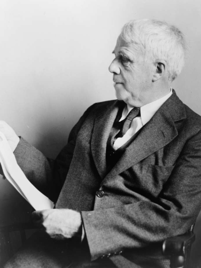 Robert Frost's Photo Source: Library of Congress