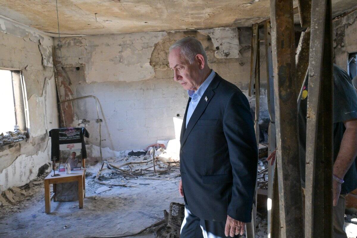 Prime Minister Benjamin Netanyahu and his wife Sara, visited Kibbutz Nir Oz. Photo Source: @IsraeliPM (X)