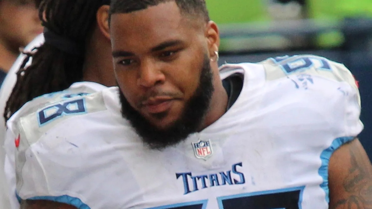 Jeffery Simmons in Tennessee Titans uniform during 2021 season game action